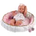 Llorens: Nica 40cm novorozenecká panenka ve zmrzlinově vzorovaném oblečení s postýlkou.