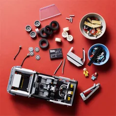 LEGO® Creator: Stroj času z filmu Návrat do budoucnosti (10300) obrázek 9